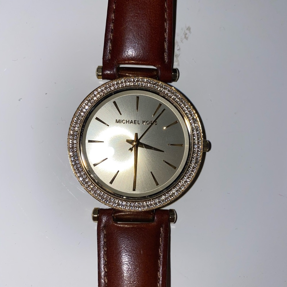 Michael Kors Watch - Picture 2 of 6